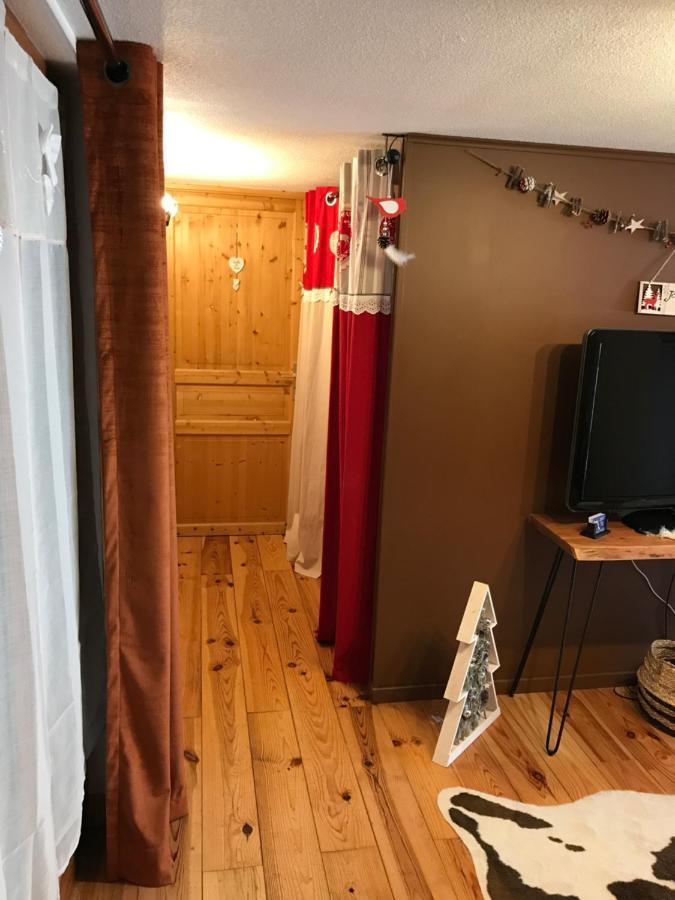 Le Coin Tranquille Apartment ลาปลาญ ภายนอก รูปภาพ