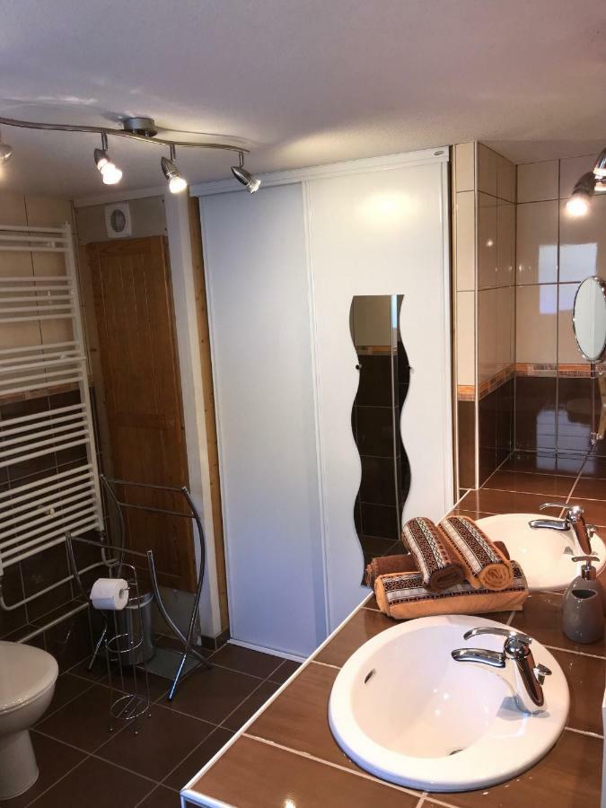 Le Coin Tranquille Apartment ลาปลาญ ภายนอก รูปภาพ